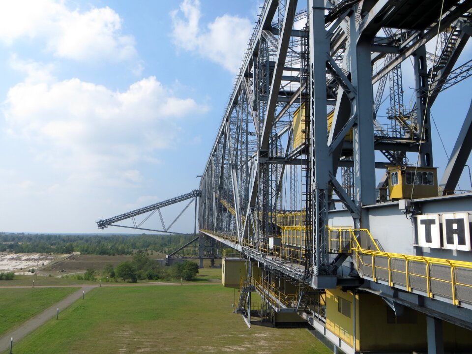 Conveyor bridge boom steel structure