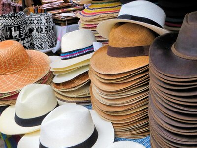 Market hats ecuador