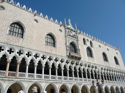 Doge's palace italy historically