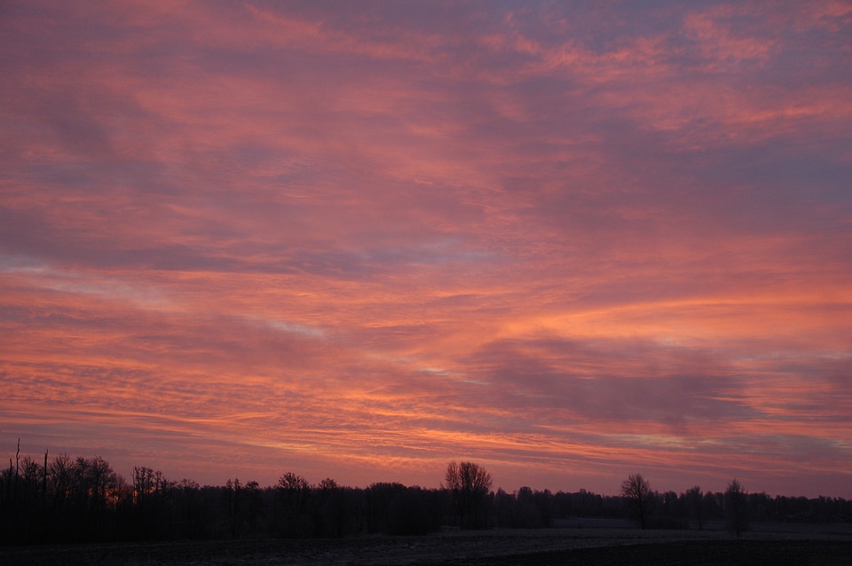 Silhouette black horizon
