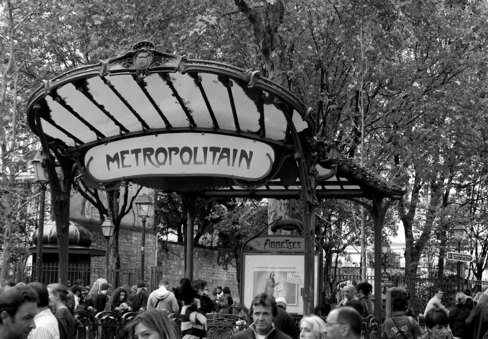 Abesses capital public transport