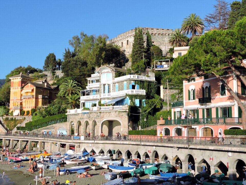 Villa houses boats