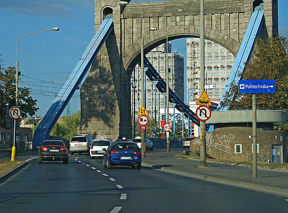 Roadway cars traffic