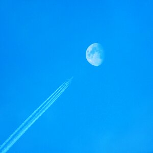 Aviation height contrail photo