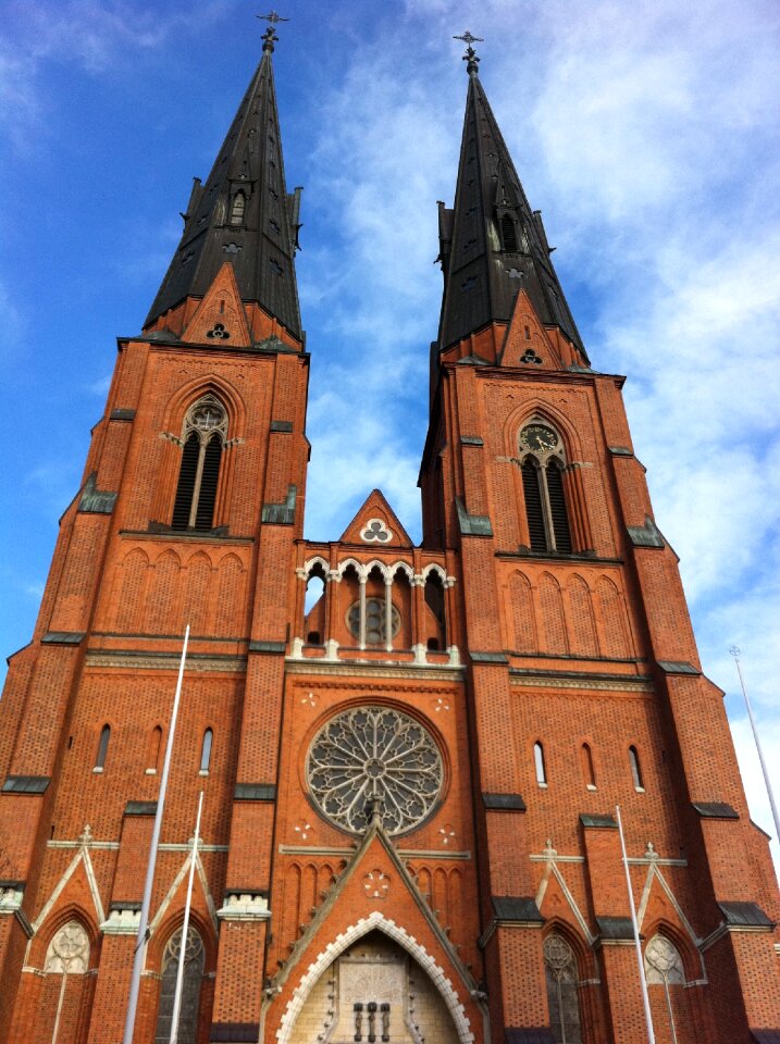 Building upward himmel