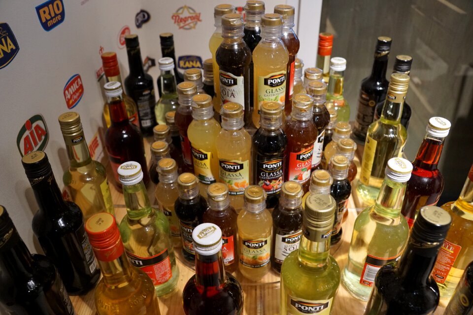 Vinegar oil glass bottles