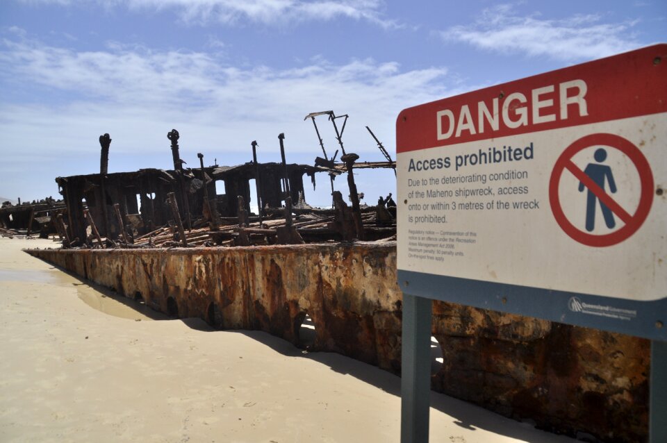 Risk wreck ship wreck