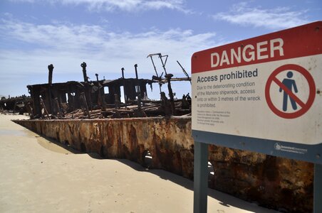 Risk wreck ship wreck