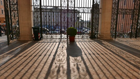 Grid rome backlight