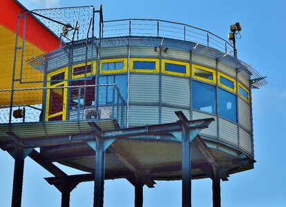 Tribuenenhaus rondel glazed