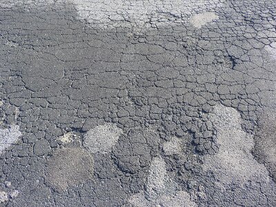 Asphalt road structure