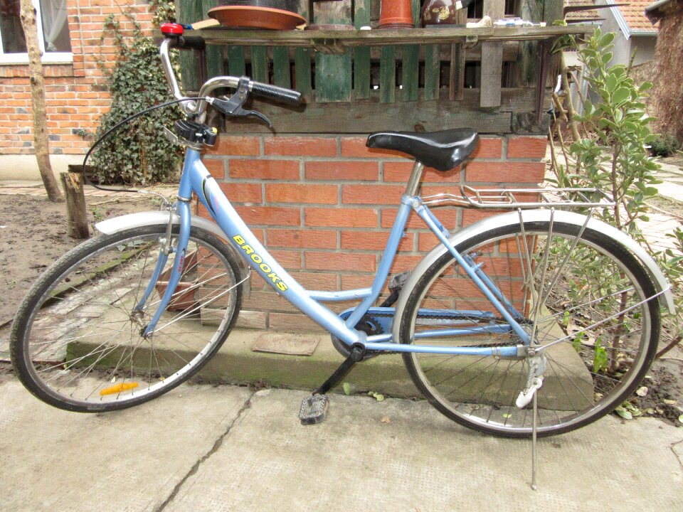 Bicycle biking