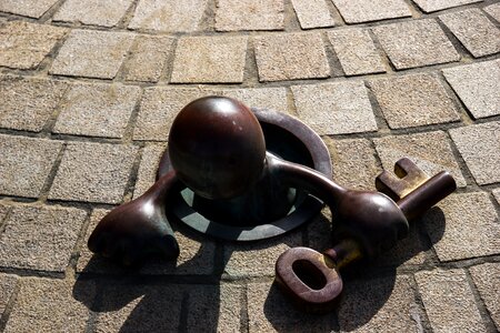 Tom otterness scheveningen holland