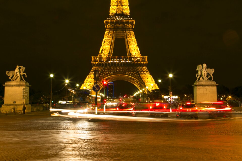 Paris effie hilton iron tower night view