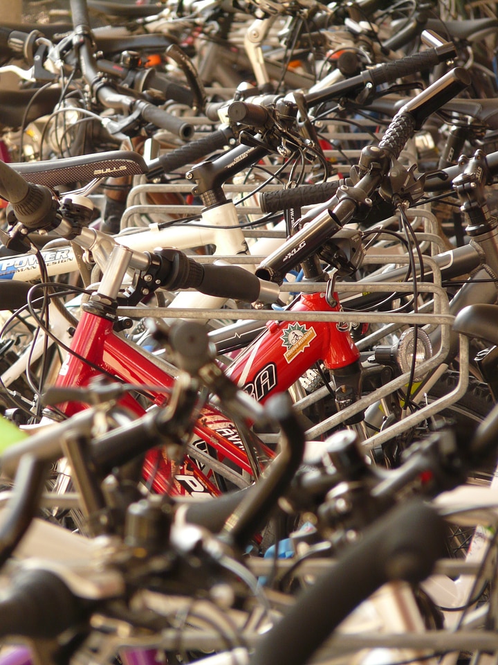 Traffic mountain bike bike