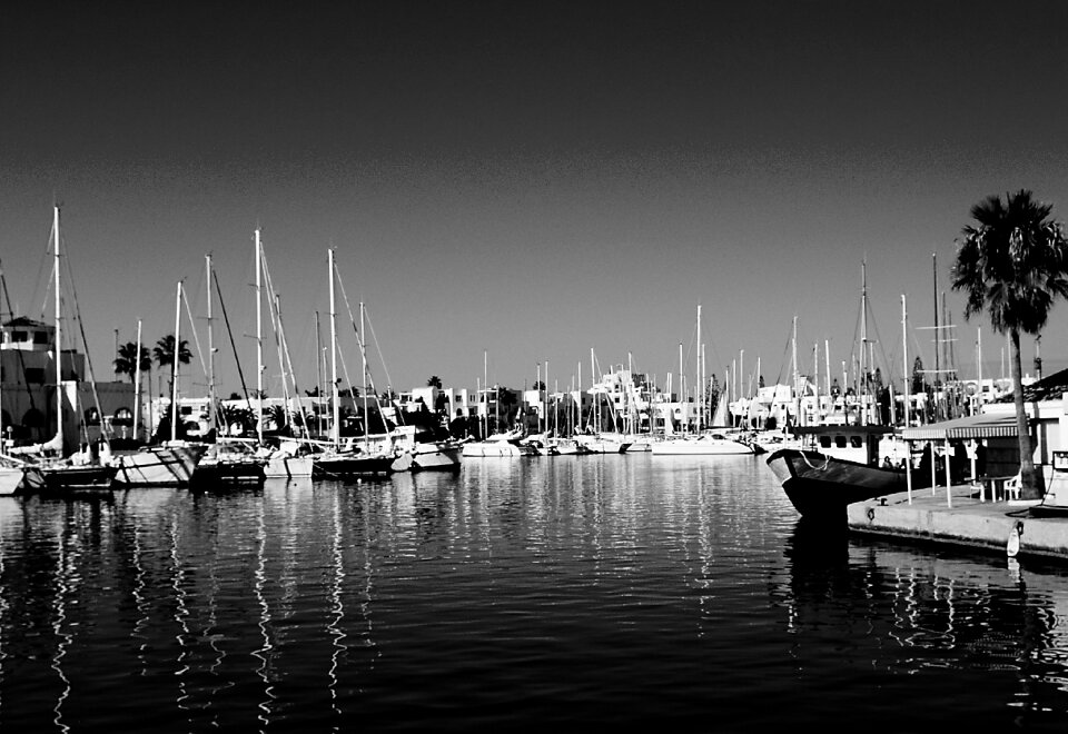 Mono yacht holidays