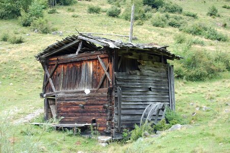 Shack cabin mountains photo