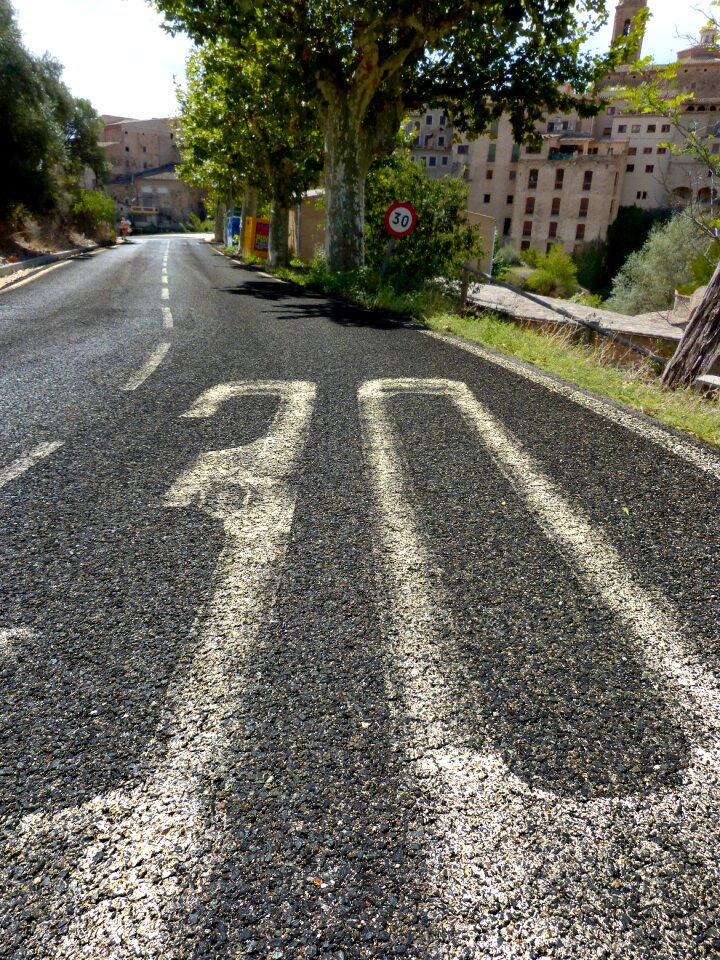 Rural road speed limit lead