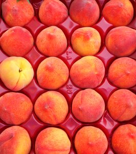 Peach market box photo
