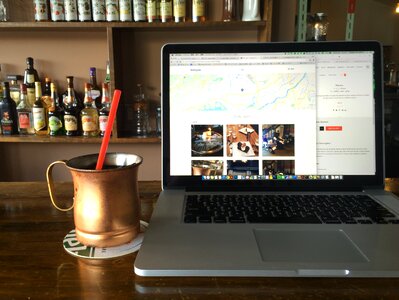 Laptop internet bar
