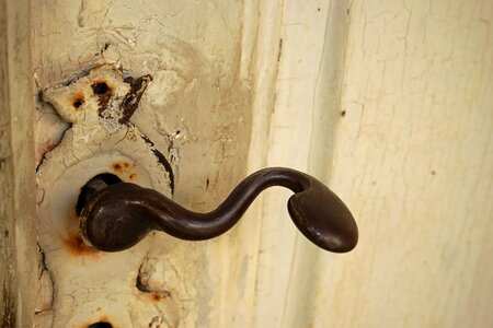 Door knob jack rusty