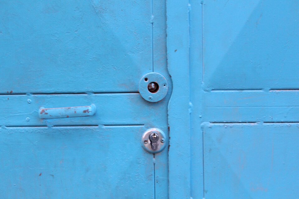 Blue lock closed