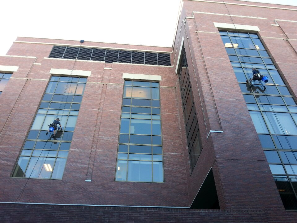 Hospital skyscraper window cleaning photo