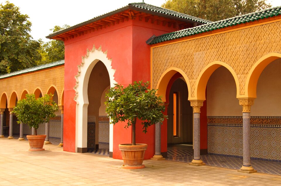 Gardens of the world artfully structure
