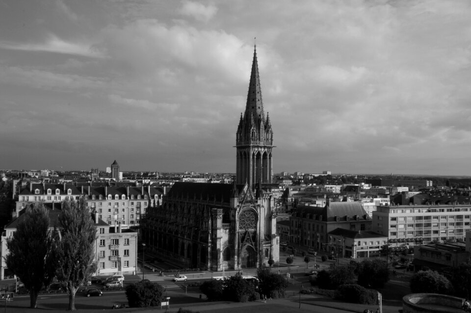 Old bell saint-pierre de caen church panoramic