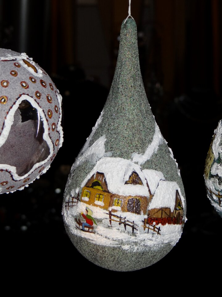 Christmas ball advent