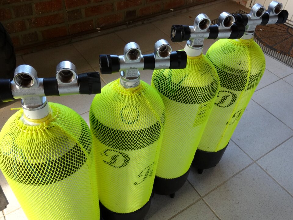 Compressed air cylinders diving breathing air