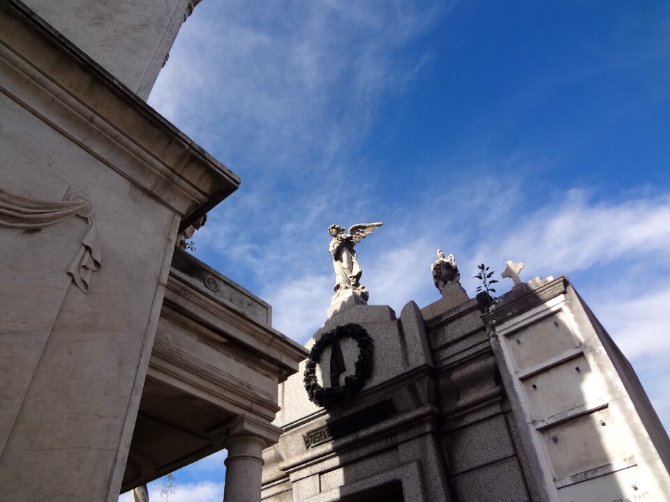 Recoleta cemetery buenos aires tombs