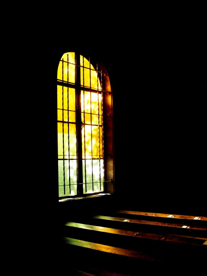 Dark window glass