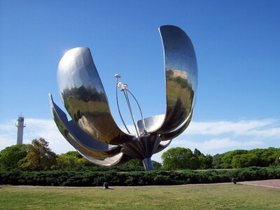 Flower mechanics buenos aires monument