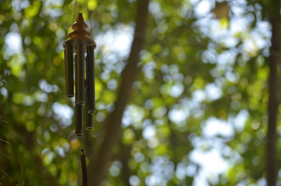 Flying blur wind bell