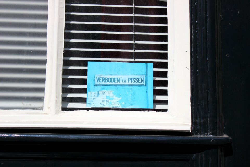 Urinating window piss