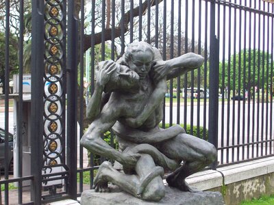 Statue hard argentina