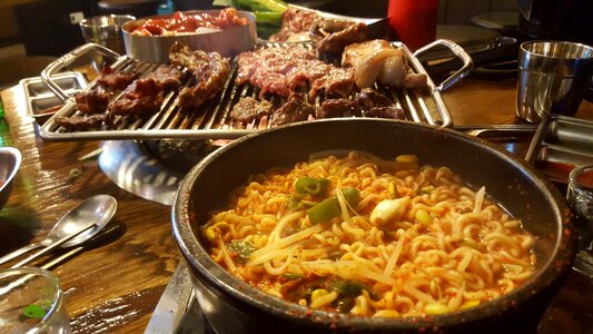 Garlic cheongyang pepper spicy ramen photo