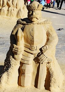 Statue sand the waterfront