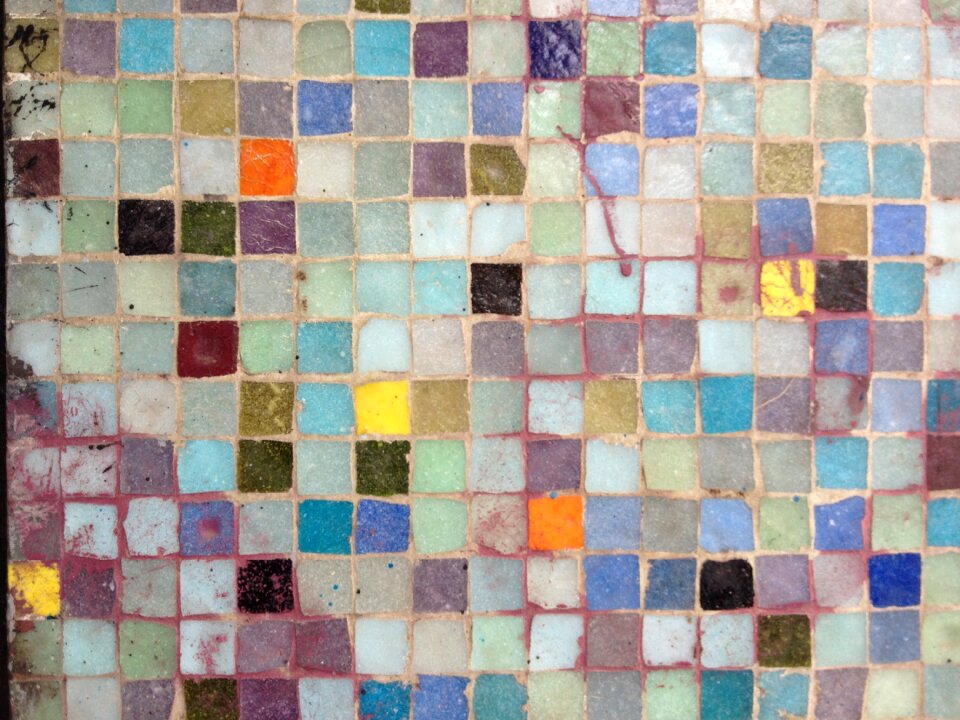Wall geometric pattern