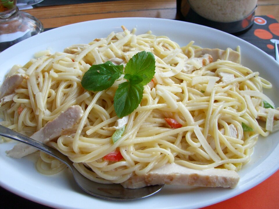 Pasta spaghetti chicken