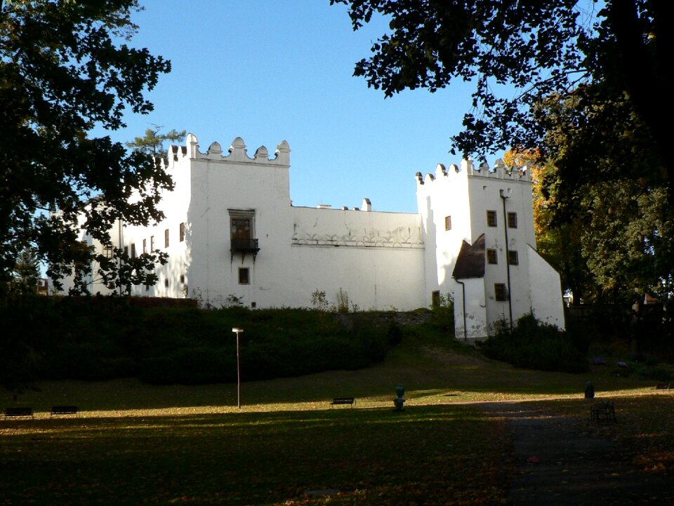 Castle autumn park
