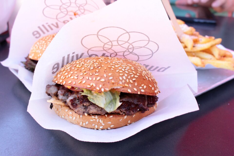 Eat junk food snack