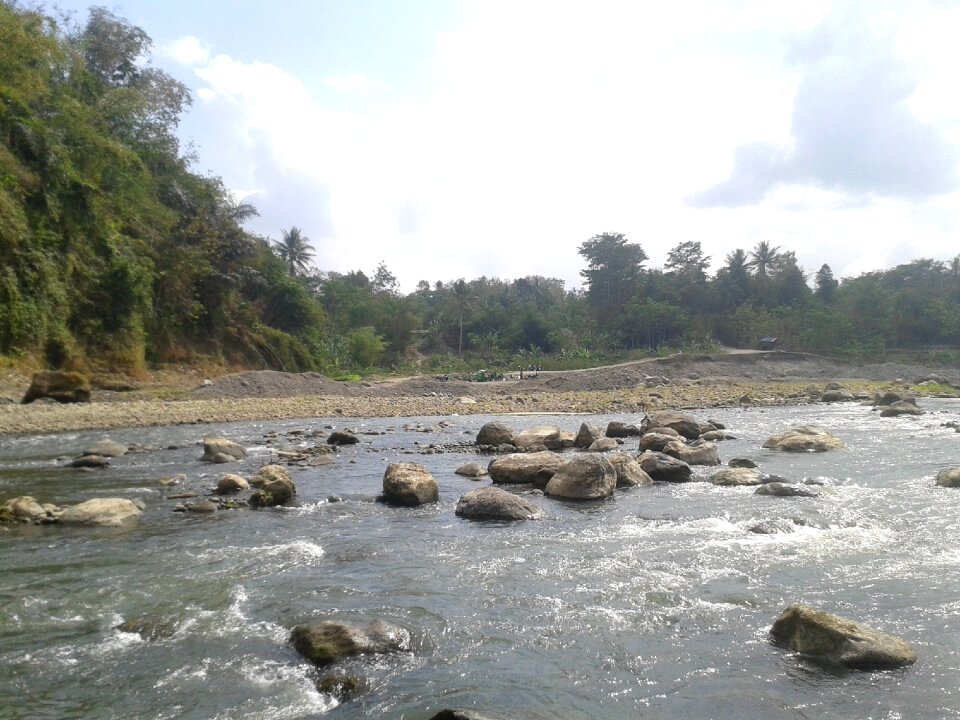 Geological water stream stones