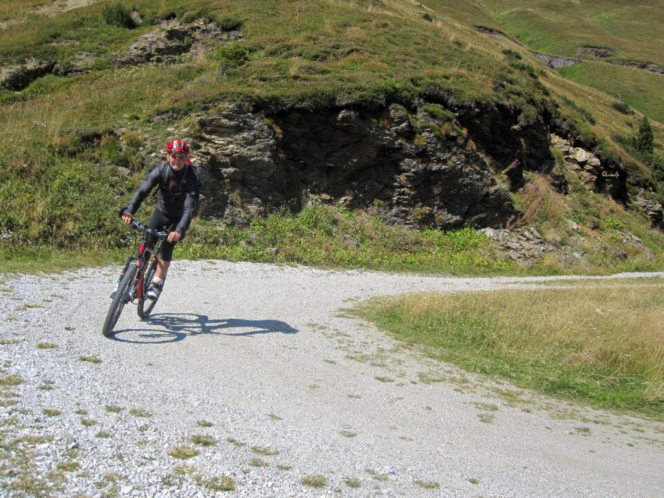 Cyclists transalp path