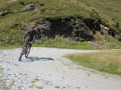 Cyclists transalp path