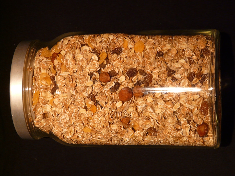 Raisins breakfast eat