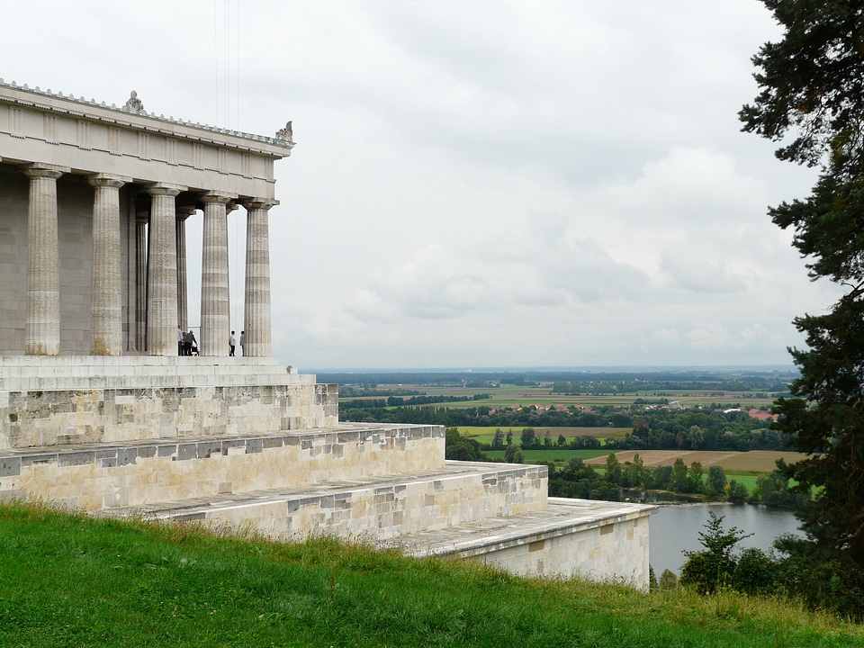 Donaustauf ludwig i columnar