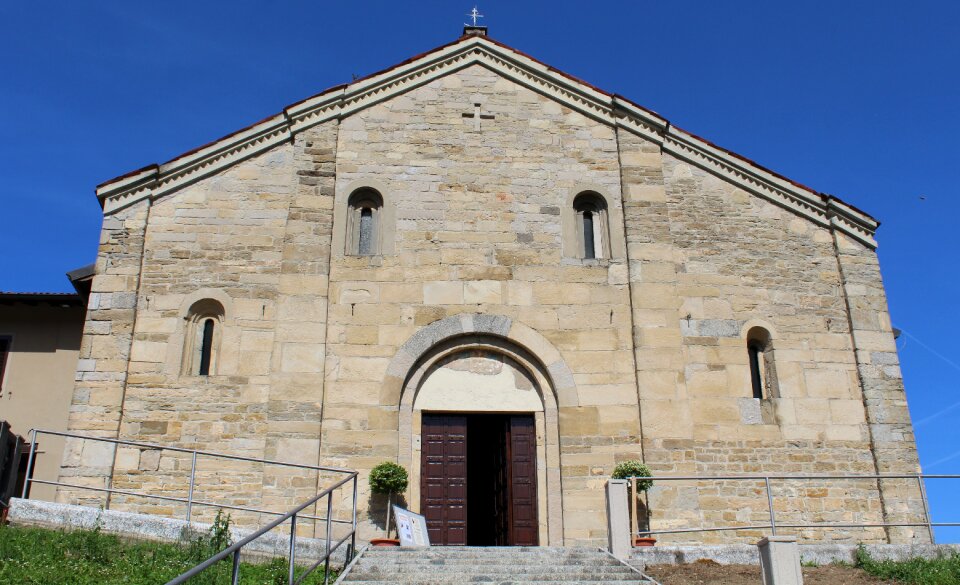 Romanesque style romanesque art architecture