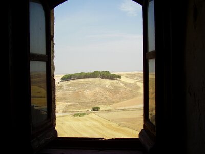 Belmonte arboleda castle photo